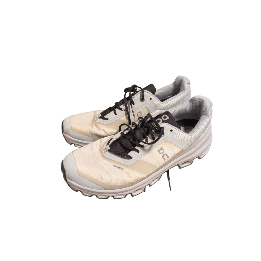 On Running Cloudventure Waterproof Womens 9 Trail Shoes Cream Grey Sneakers